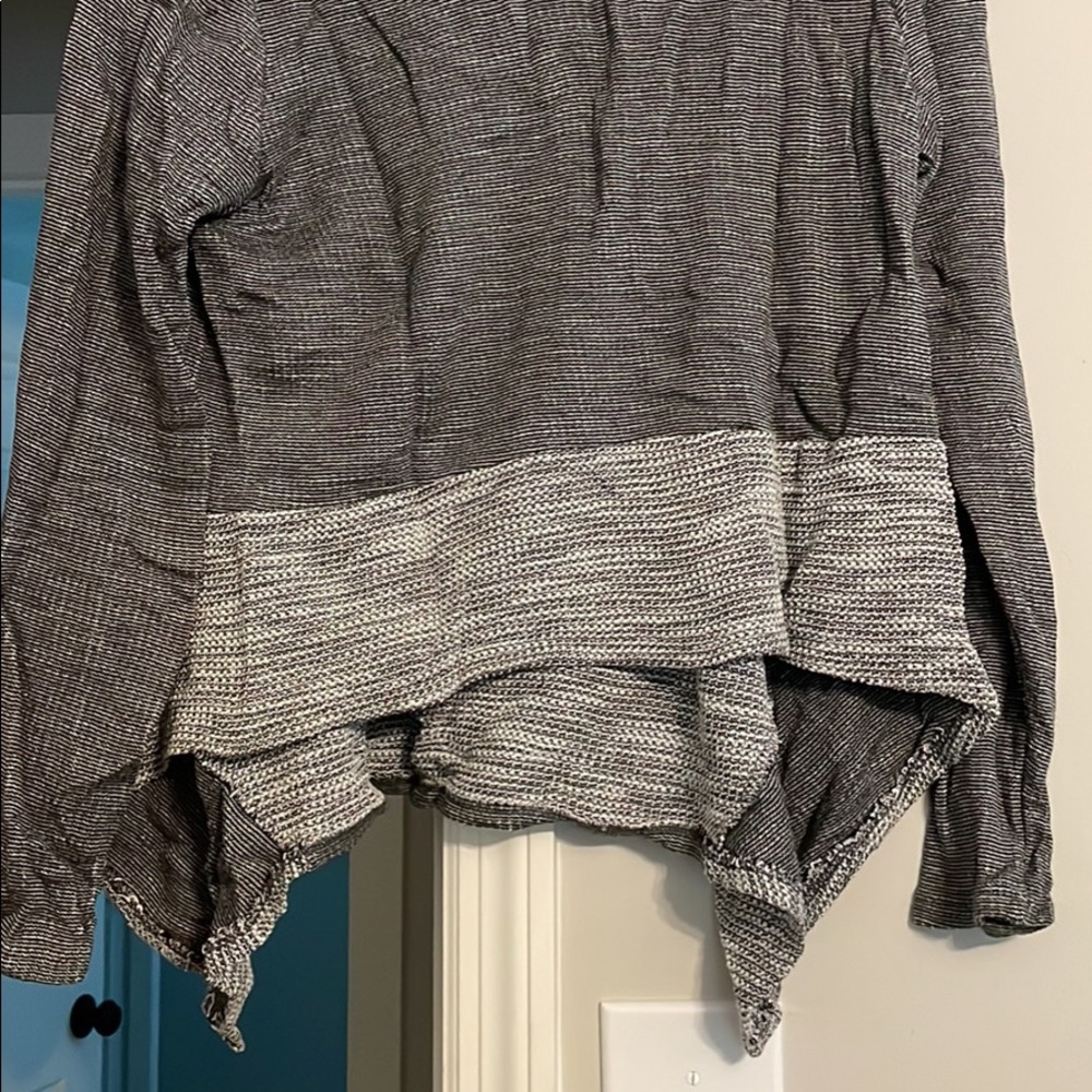 Beyond yoga long sleeve top - Picture 3 of 3